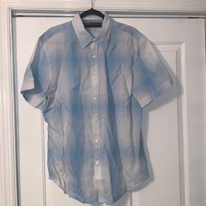 Perry Ellis short sleeve linen shirt, L, like new.  Blue & white